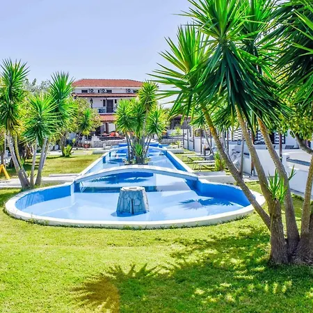 Skiathos Holiday Resort Скиатос