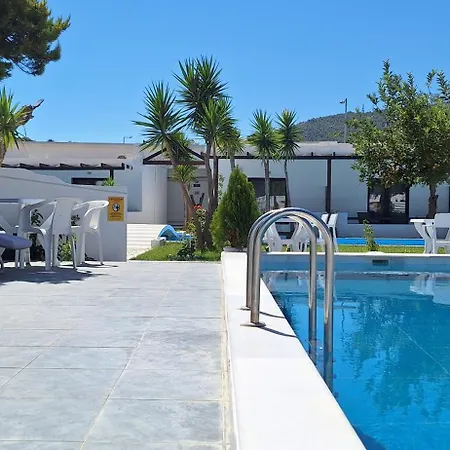 Skiathos Holiday Resort Апартаменты *