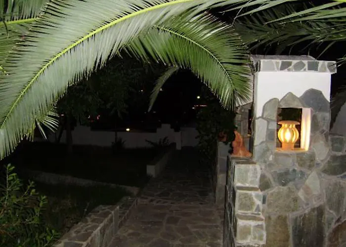 Skiathos Holiday Resort *