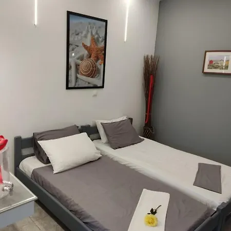 Skiathos Holiday Resort * 斯基亚索斯镇