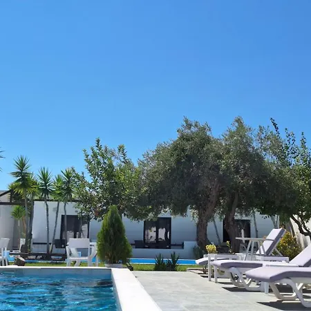 Skiathos Holiday Resort 斯基亚索斯镇