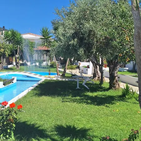 公寓 Skiathos Holiday Resort *