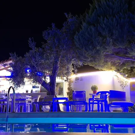 Skiathos Holiday Resort 公寓
